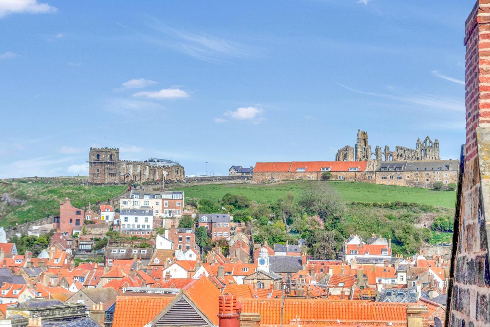 Adventure House - Whitby Villa Dış mekan fotoğraf